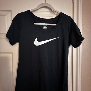 Nike Women's Black and White Short Sleeve Tee